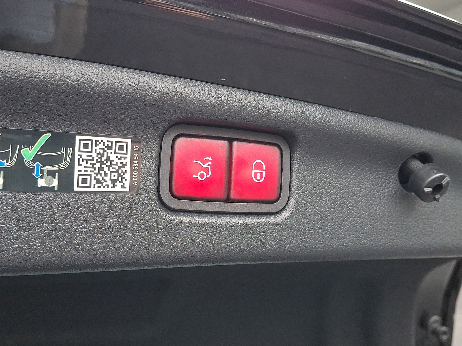 Used 2024 Mercedes-Benz C 300 4MATIC Sedan image 7