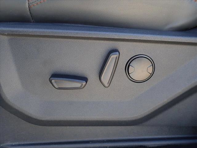 Used 2025 Ford Expedition Active AWD/4WD image 14