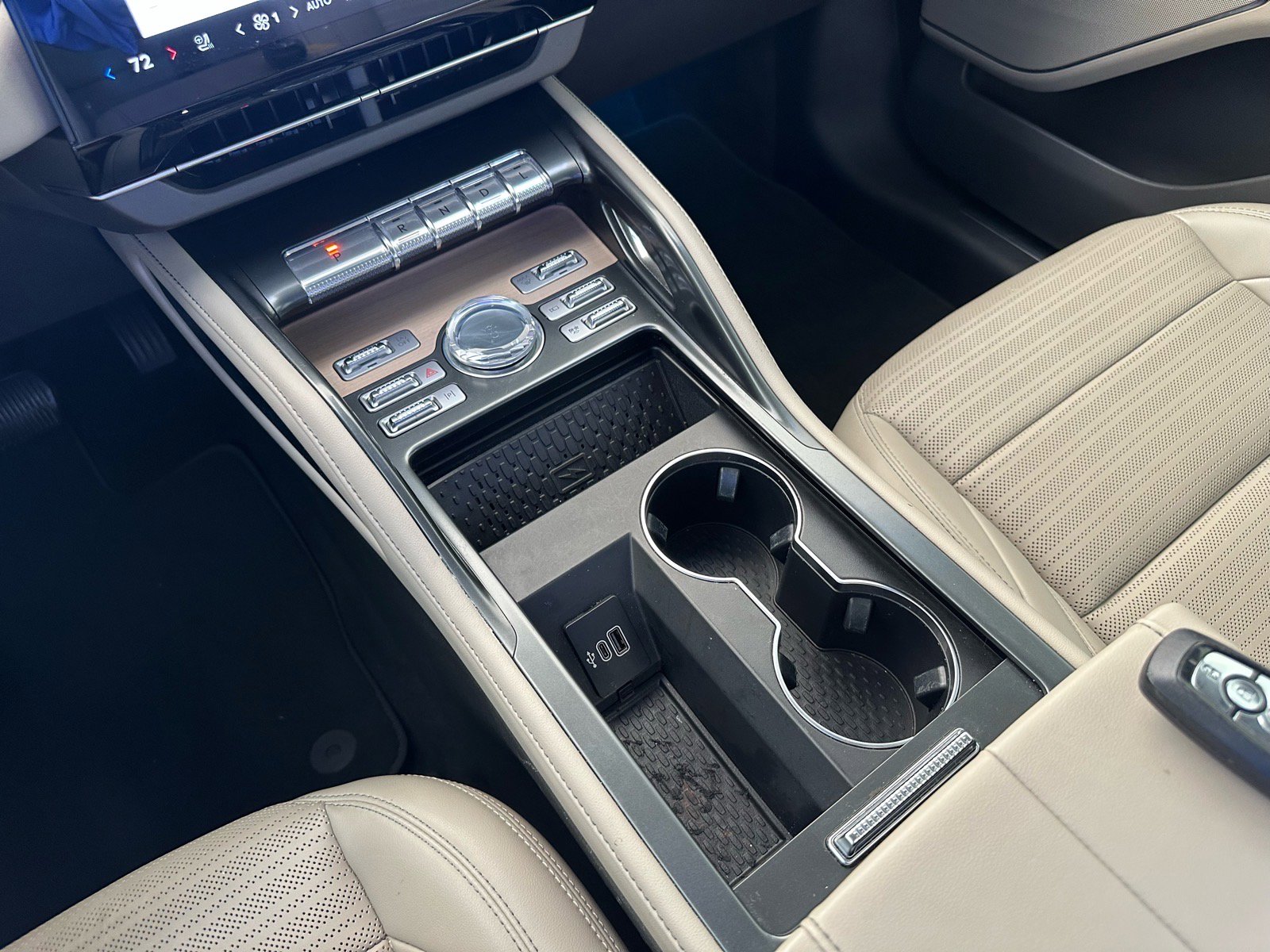 Used 2024 Lincoln Nautilus Reserve w/ Equipment Group 202A AWD/4WD image 36