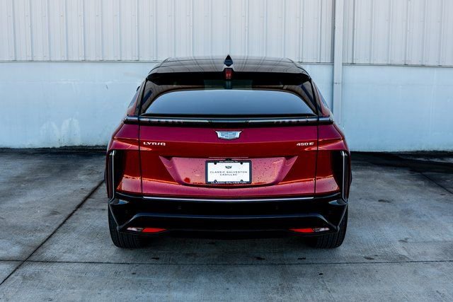 New 2026 Cadillac Lyriq Luxury image 15