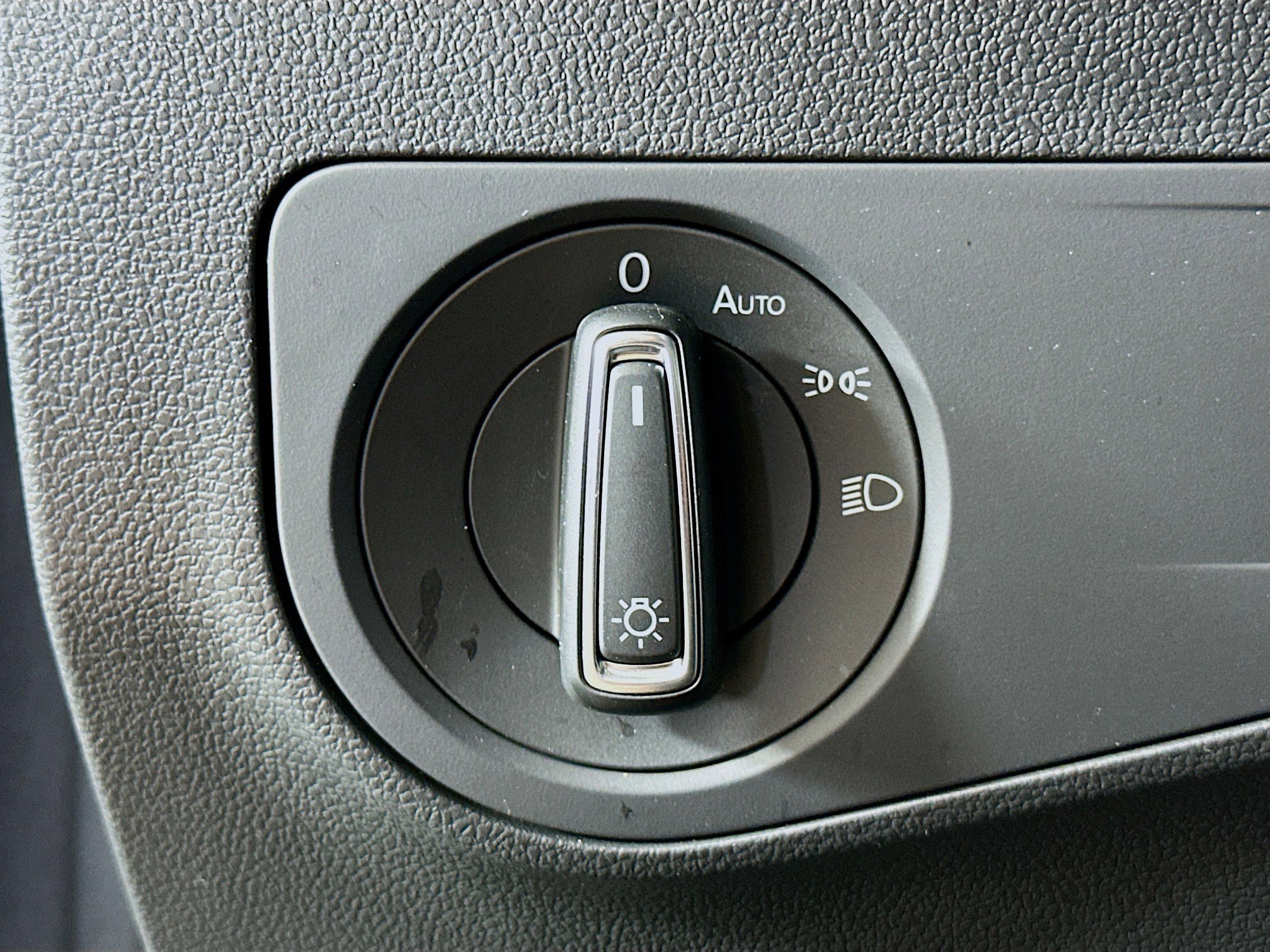 Used 2024 Volkswagen Tiguan Wolfsburg Edition image 17