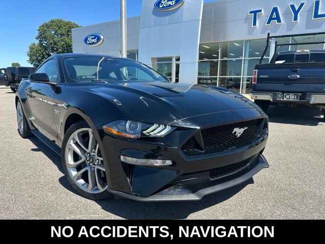 Used 2023 Ford Mustang GT Premium w/ Equipment Group 401A RWD image 3