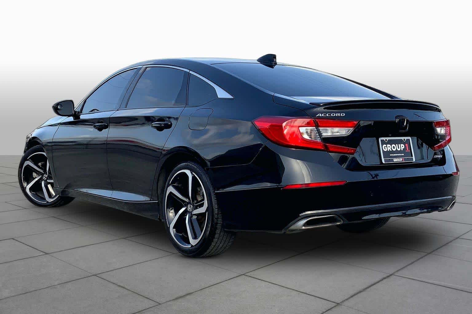 Used 2021 Honda Accord Sport image 11