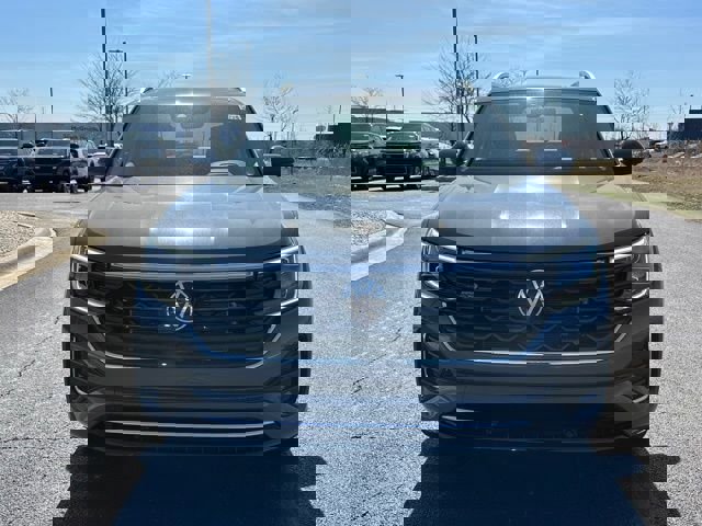 New 2026 Volkswagen Atlas SEL Premium R-Line image 2