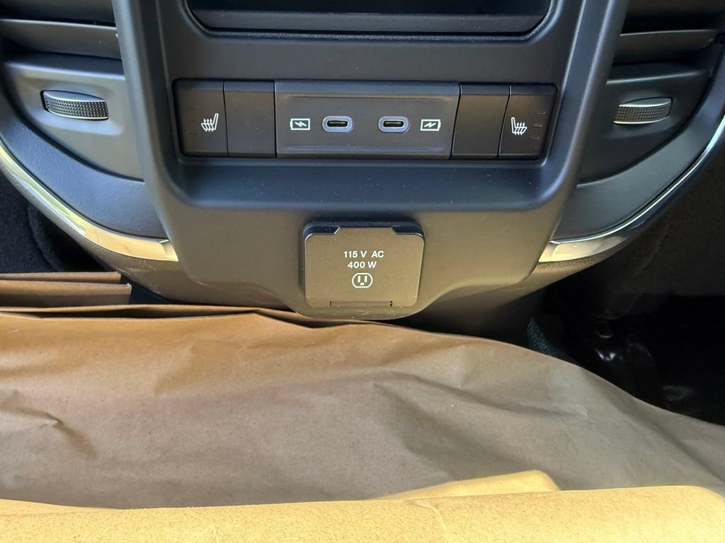 New 2026 RAM 5500 4x4 Crew Cab w/ Laramie Trim Package image 46