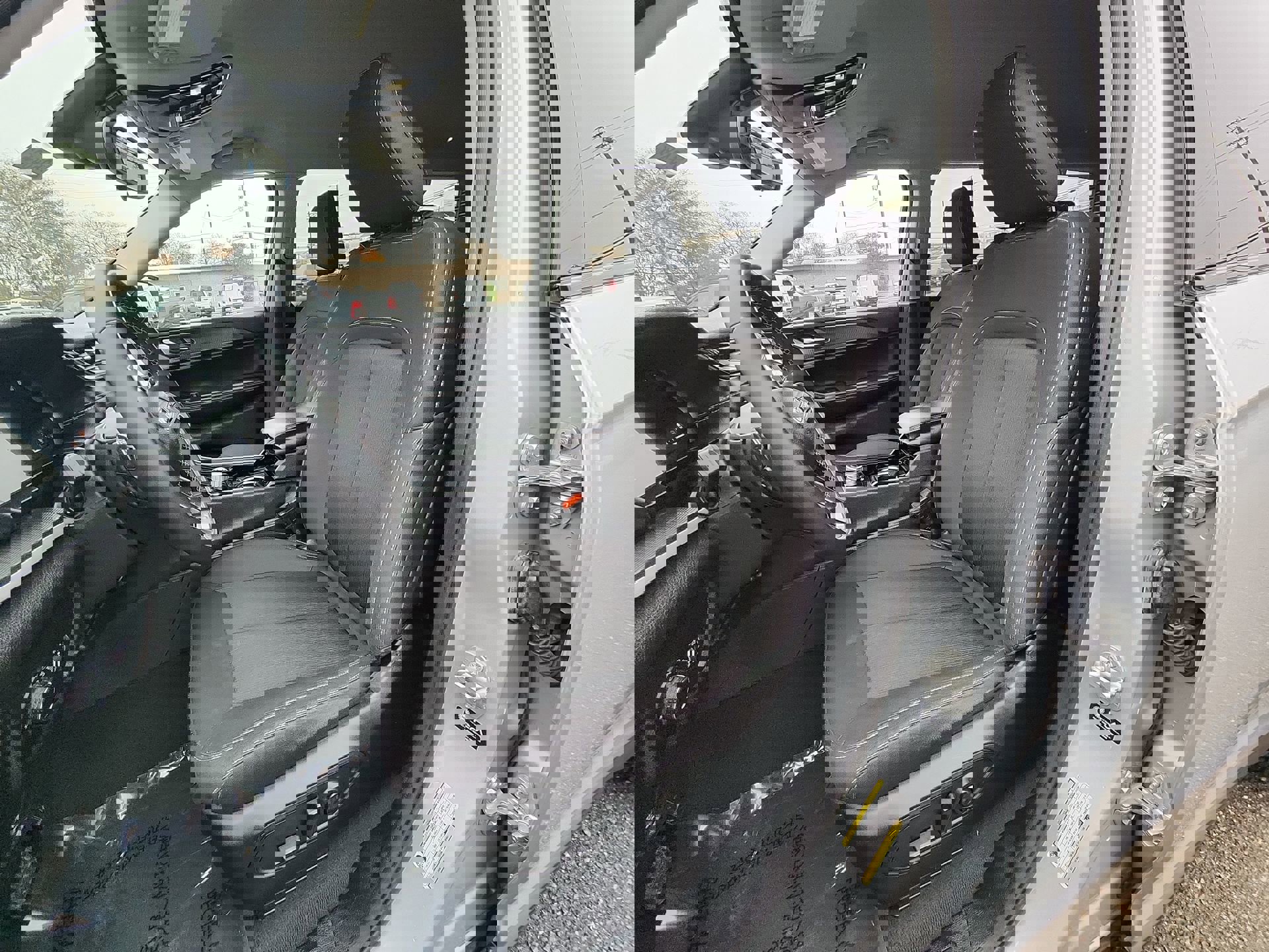 Certified 2023 Jeep Grand Cherokee L Laredo image 13