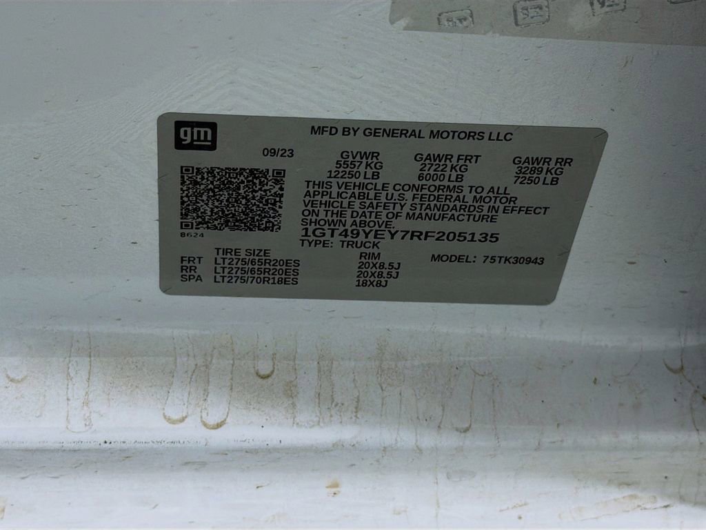 Used 2024 GMC Sierra 3500 Denali Ultimate AWD/4WD image 35