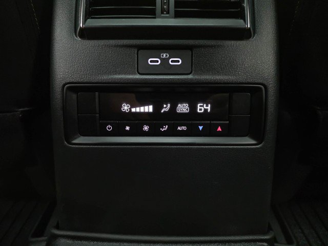 Used 2025 MAZDA CX-90 Plug-In Hybrid w/ Preferred AWD/4WD image 18