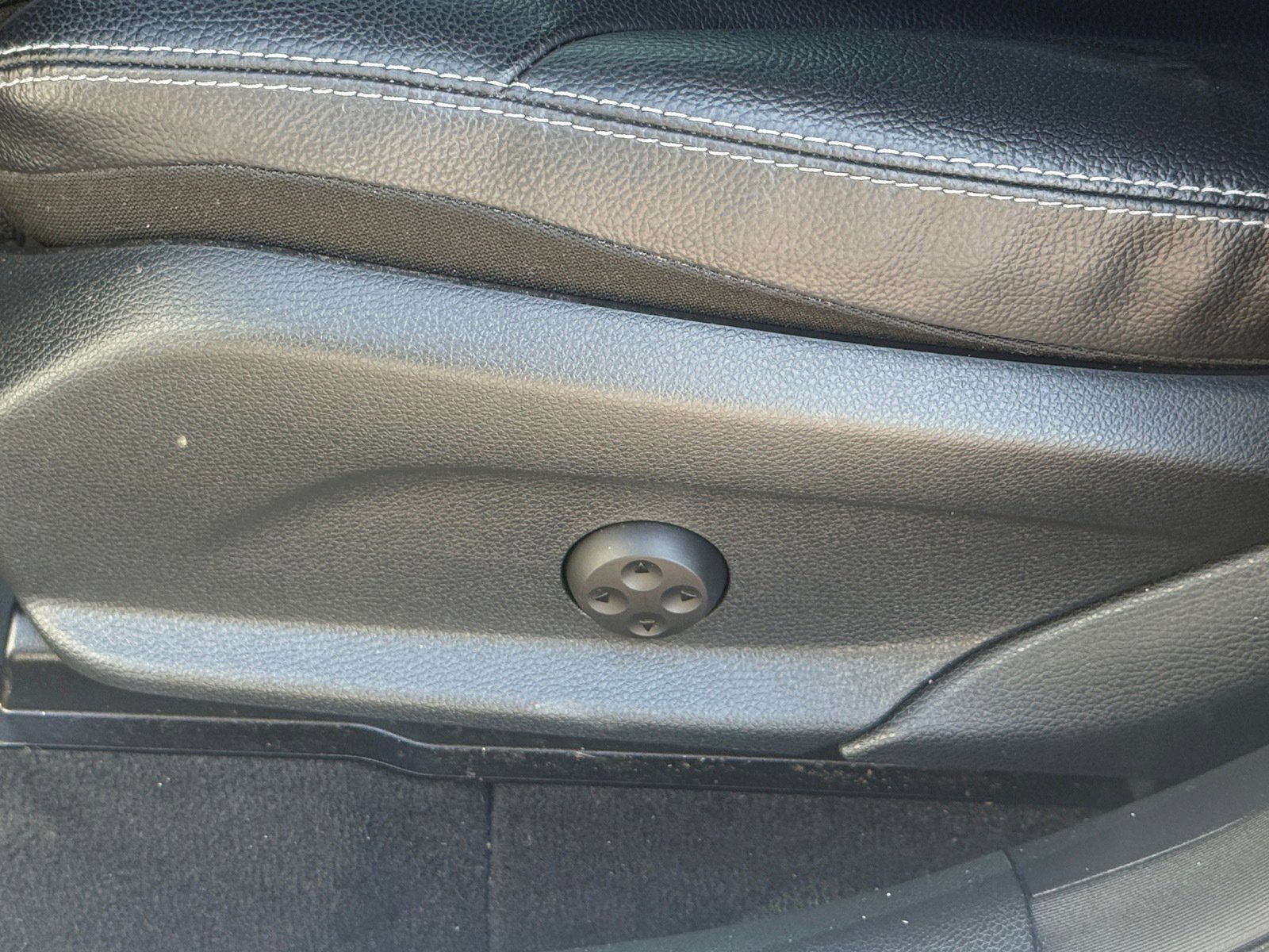 Used 2019 Mercedes-Benz GLC 300 image 34