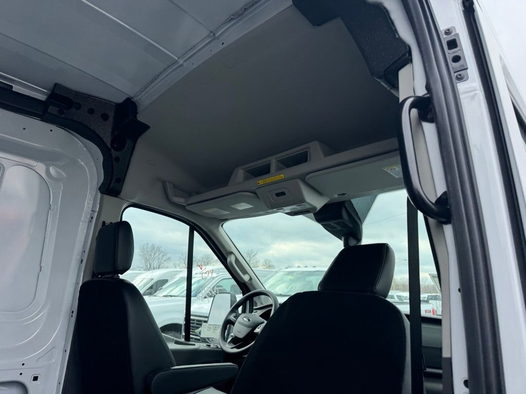 New 2026 Ford Transit 250 148 Medium Roof image 15