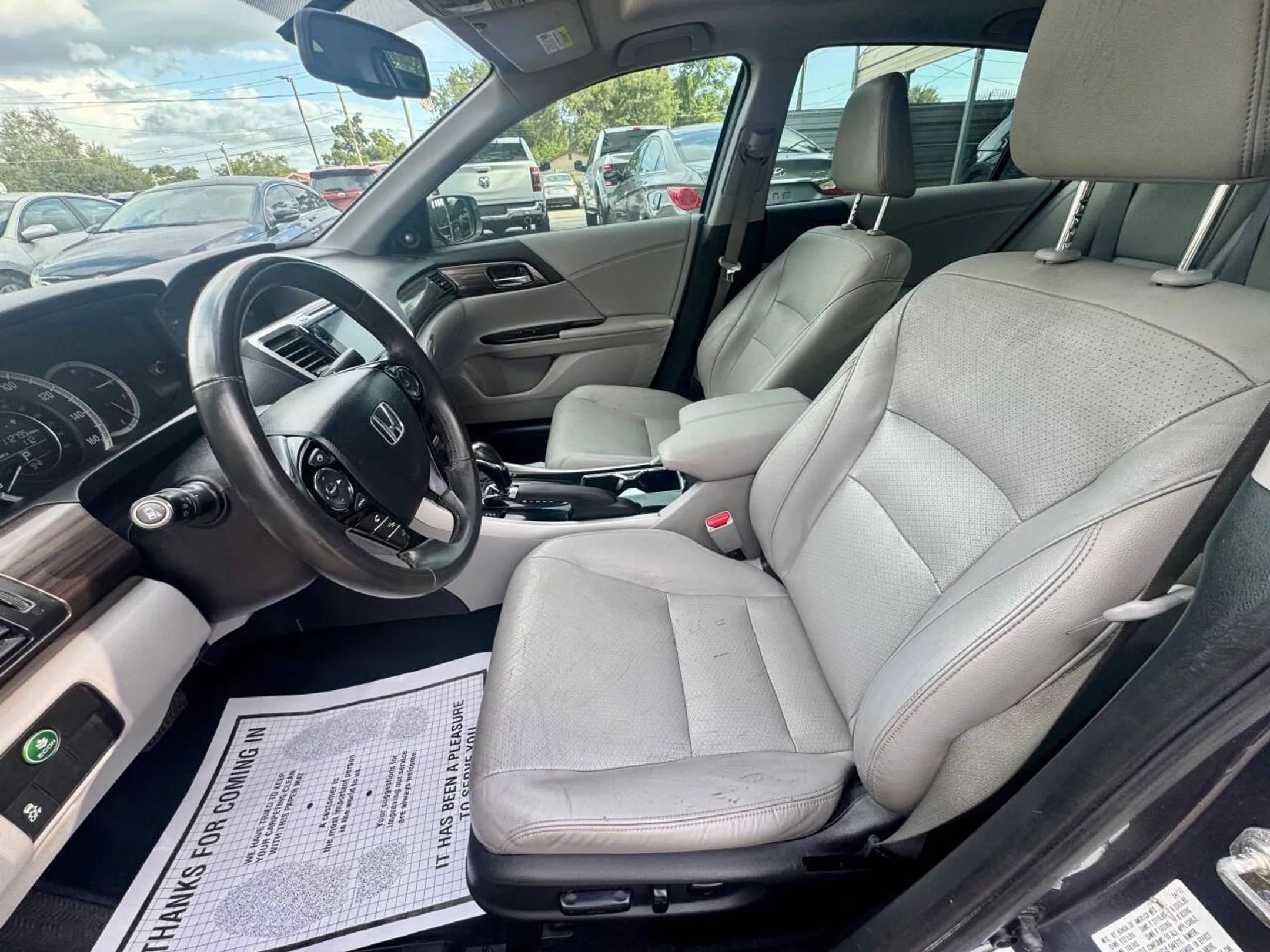 Used 2017 Honda Accord EX-L image 16