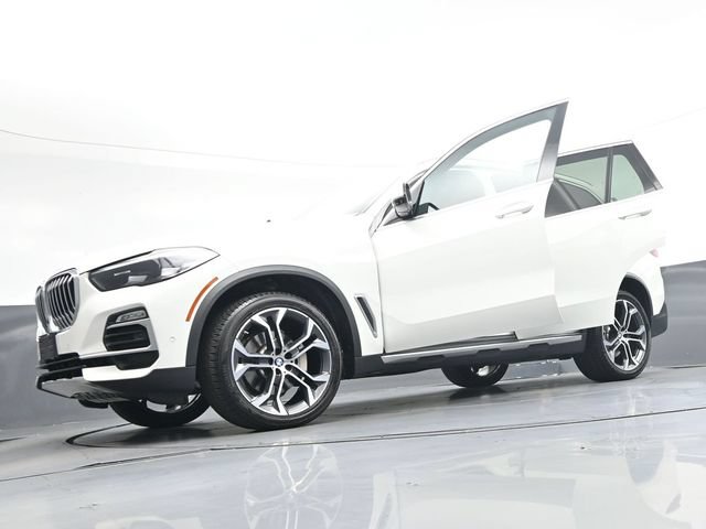 Used 2021 BMW X5 xDrive40i w/ Convenience Package AWD/4WD image 41