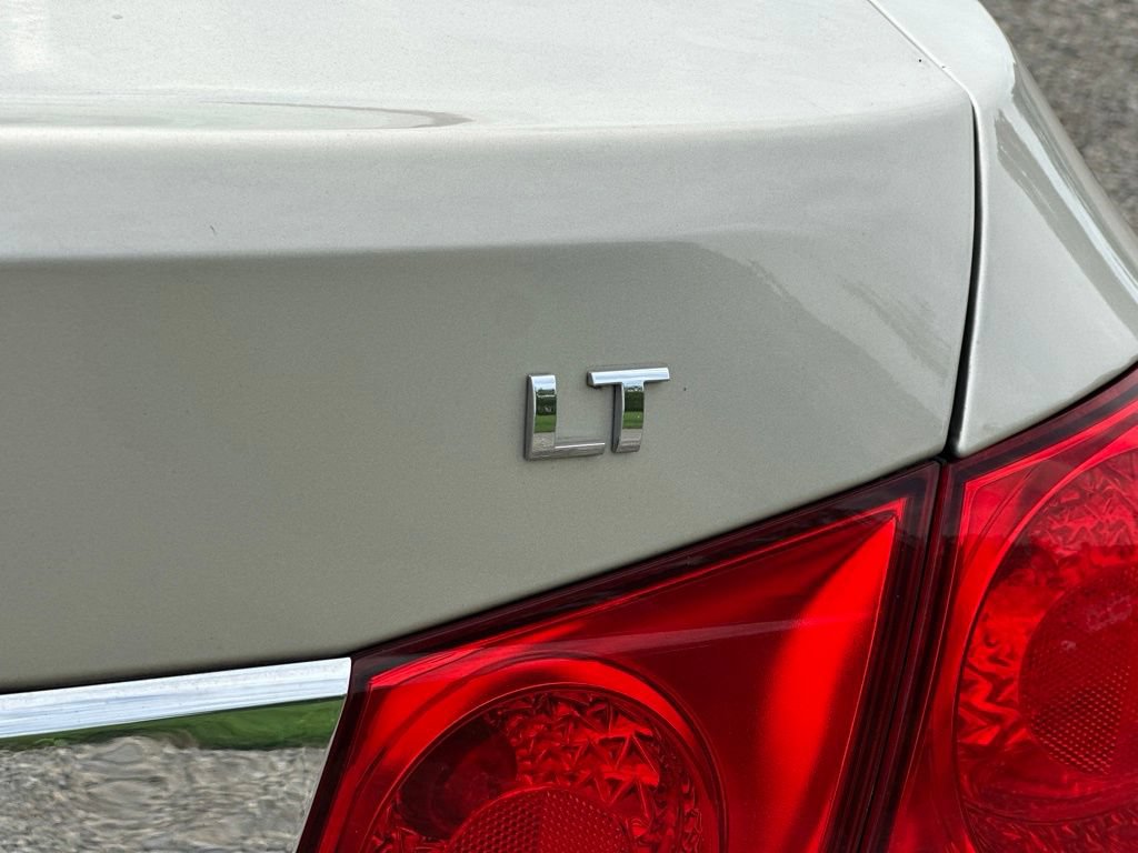 Used 2014 Chevrolet Cruze LT FWD image 4