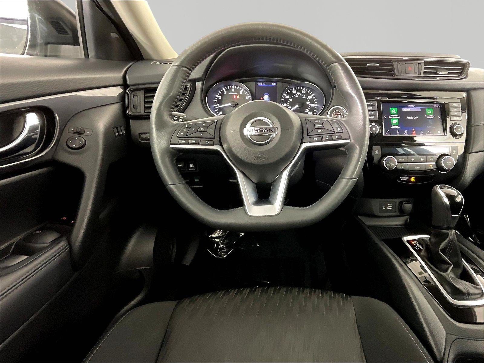 Used 2018 Nissan Rogue SV w/ Premium Package AWD/4WD image 8