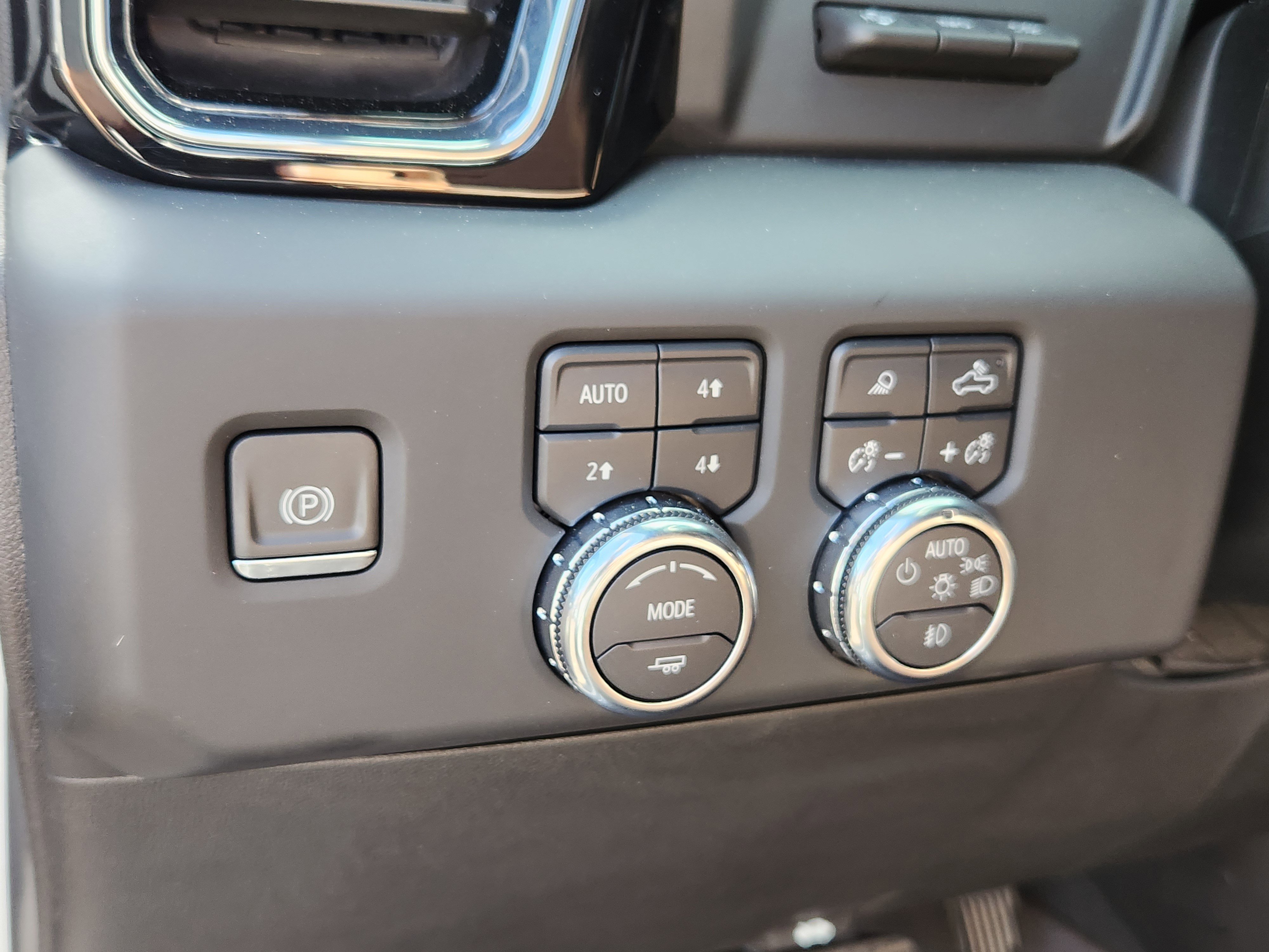 Used 2024 GMC Sierra 1500 Denali Ultimate image 24