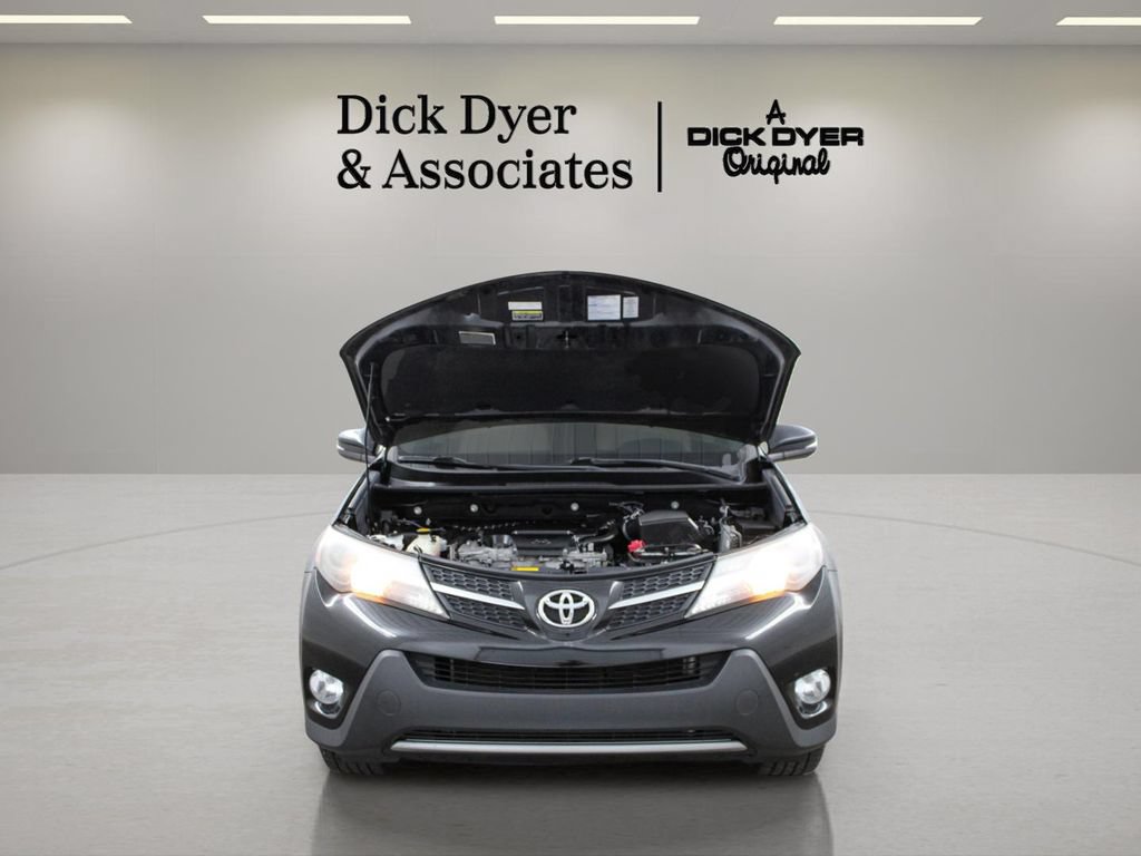 Used 2014 Toyota RAV4 Limited w/ Technology Package AWD/4WD image 42