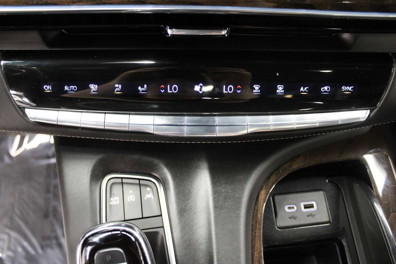 Certified 2023 Cadillac Escalade Sport Platinum image 48