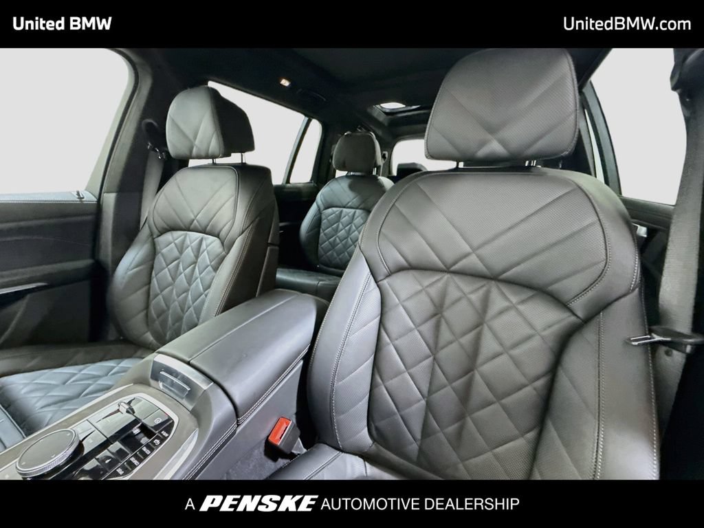 Used 2026 BMW X7 xDrive40i w/ M Sport Package AWD/4WD image 5