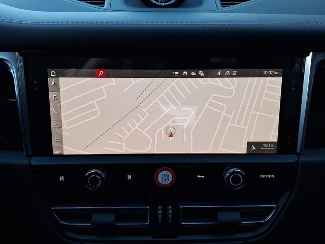 New 2025 Porsche Macan image 18