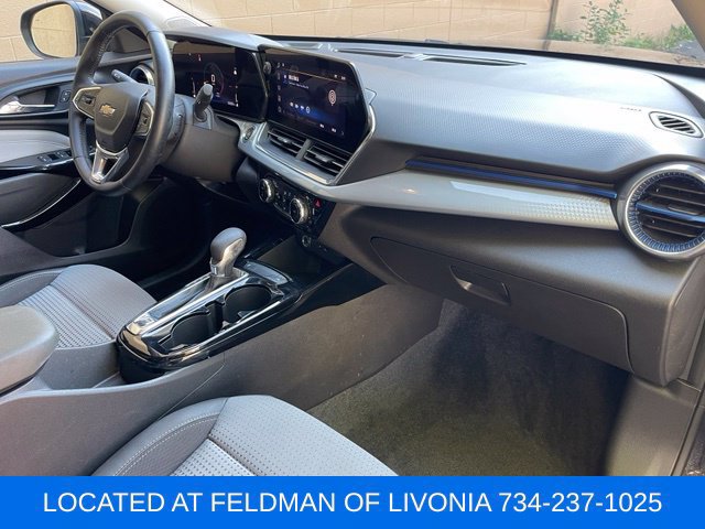 Certified 2024 Chevrolet Trax LT w/ Driver Confidence Package FWD image 29