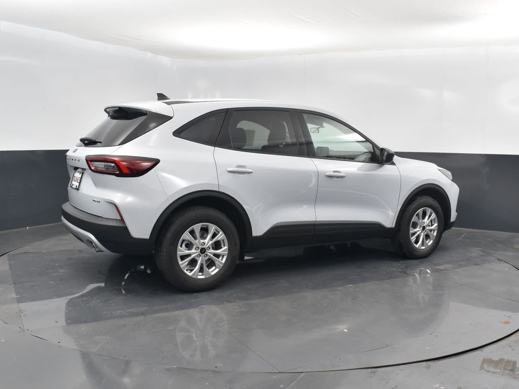 New 2026 Ford Escape Active image 2