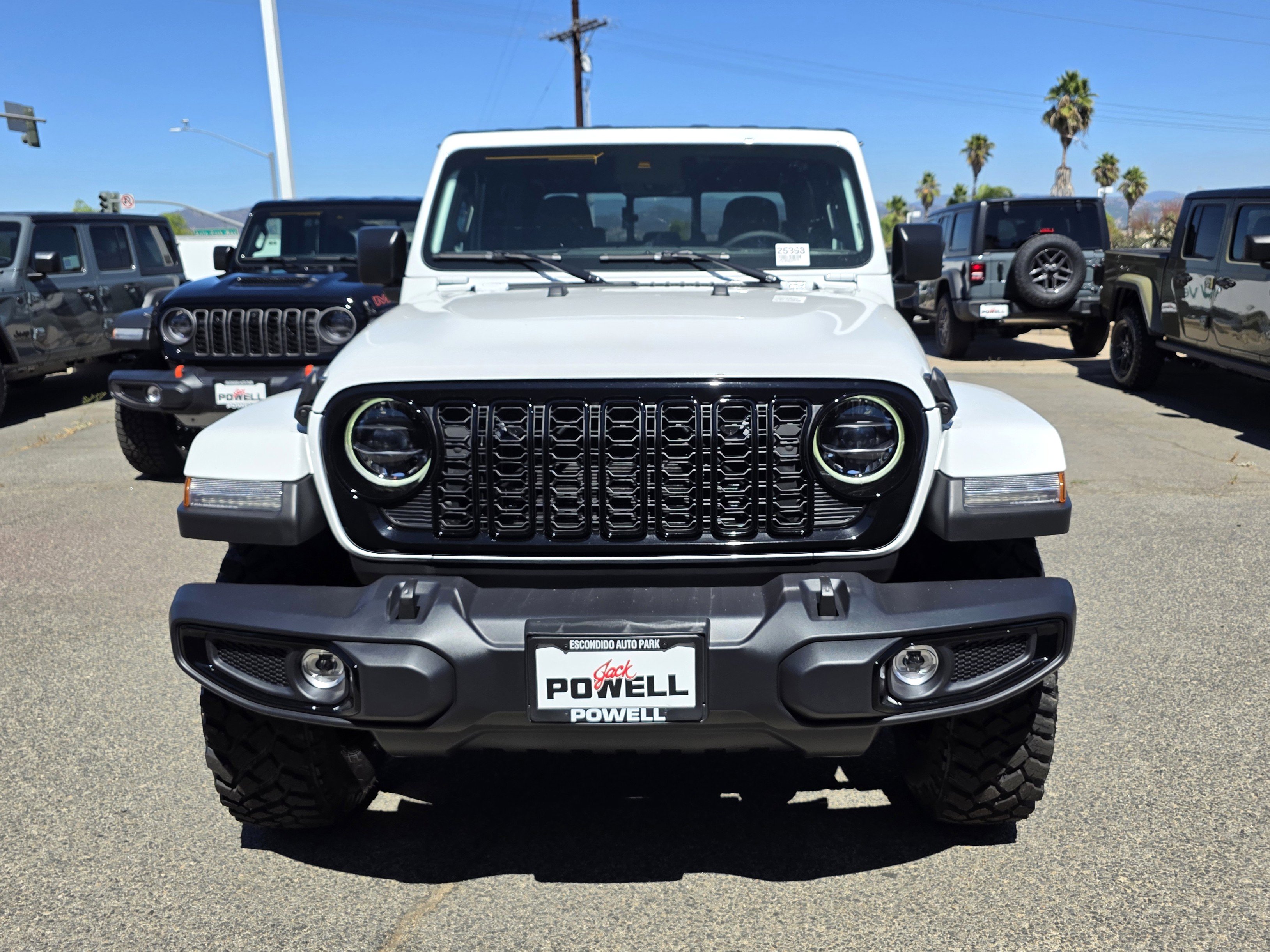 New 2025 Jeep Gladiator Willys image 6