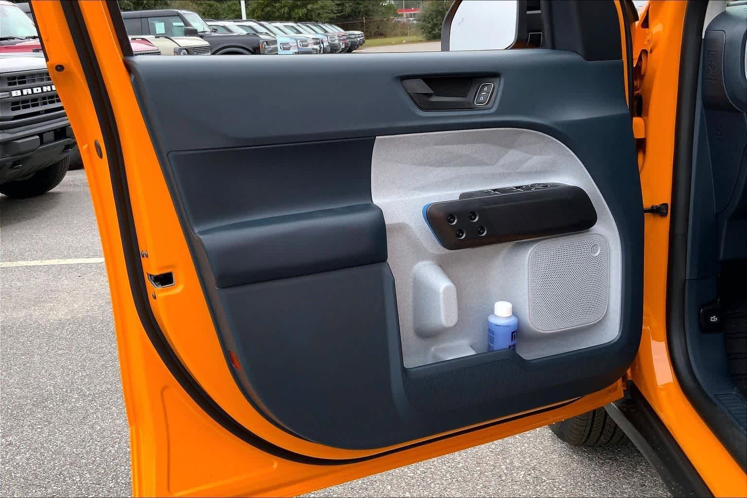 New 2026 Ford Maverick XLT w/ XLT Luxury Package FWD image 10
