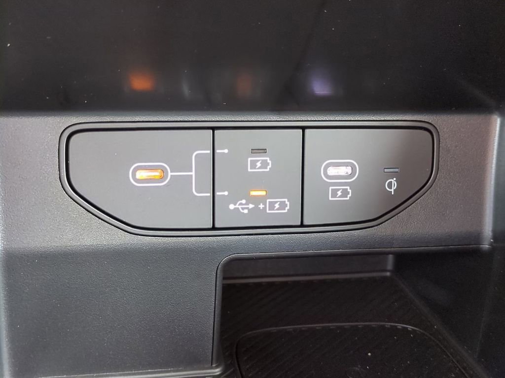 Used 2024 Kia Sorento SX Prestige w/ Sage Leather Package image 22