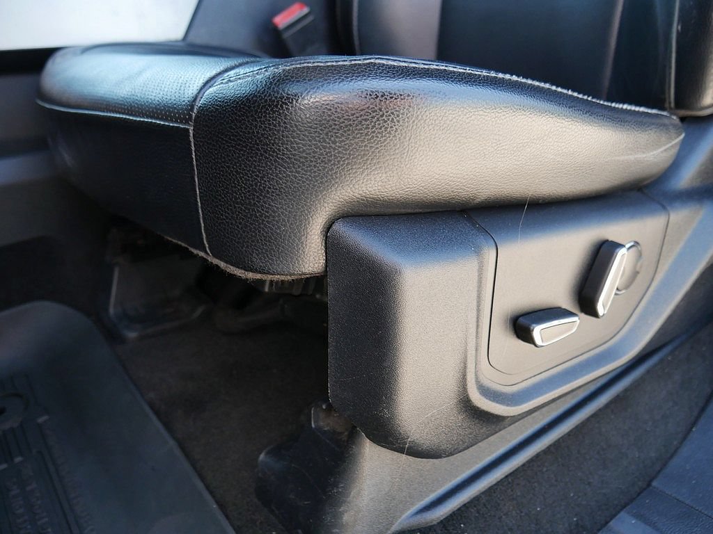 Used 2018 Ford F350 Lariat w/ Chrome Package AWD/4WD image 13