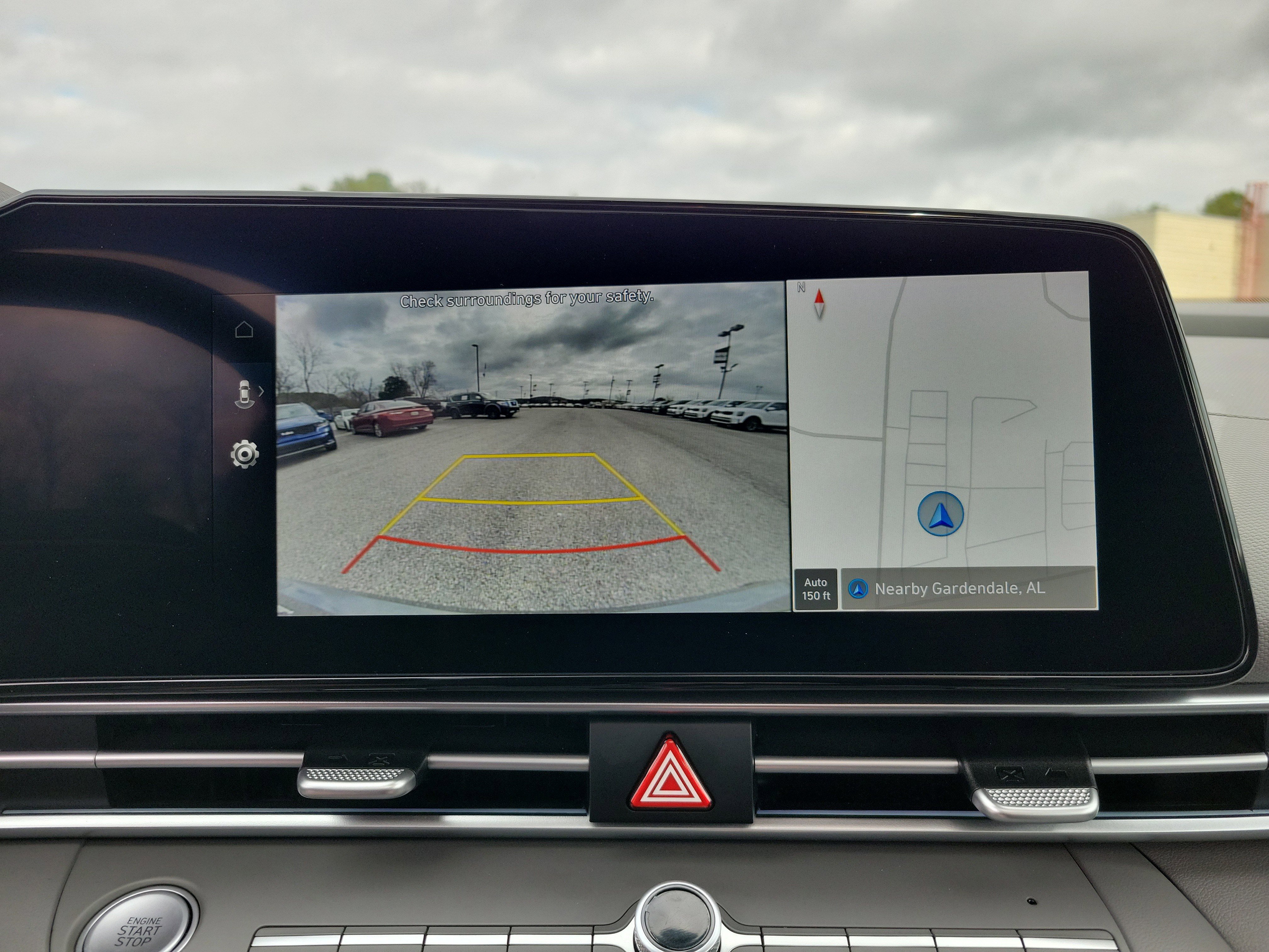 Used 2025 Hyundai Elantra SEL image 17