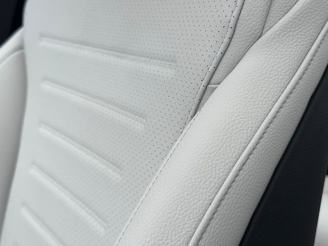 New 2026 Mercedes-Benz C 300 4MATIC Sedan image 20