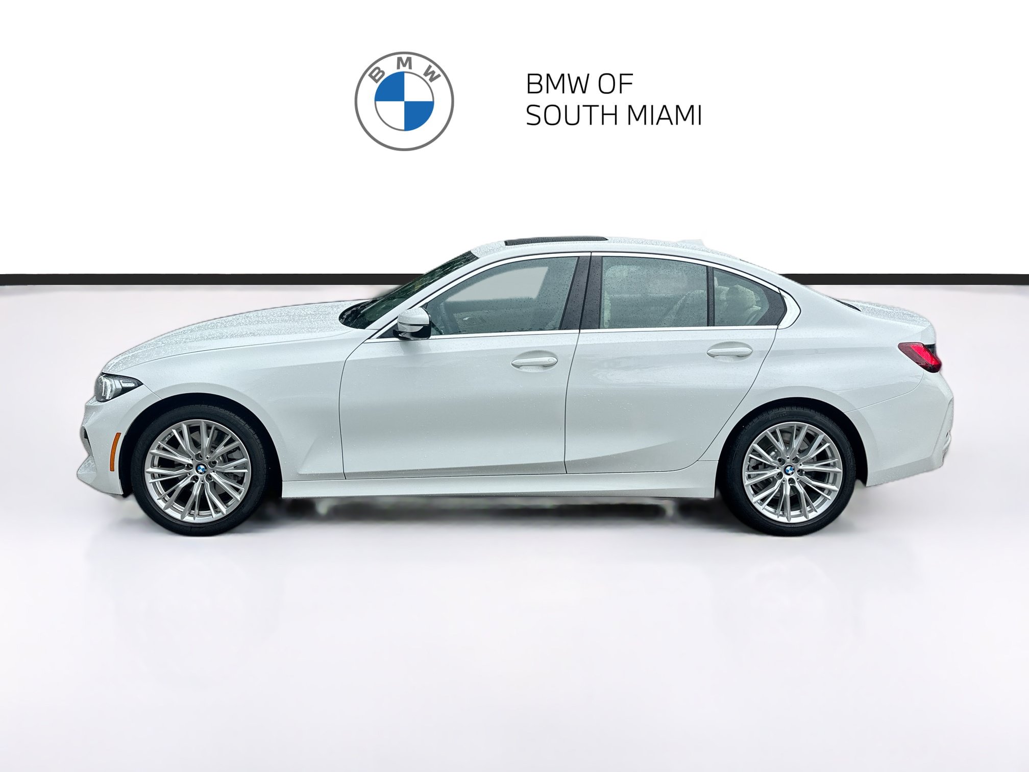 Certified 2024 BMW 330i Sedan w/ Convenience Package RWD image 4