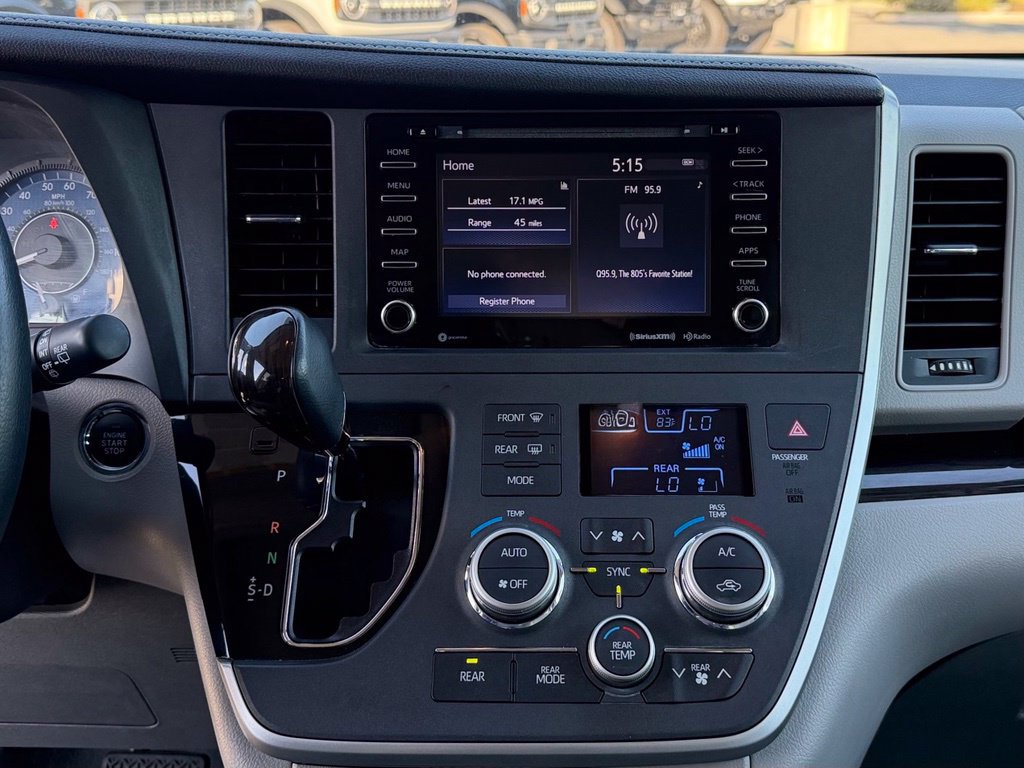 Used 2020 Toyota Sienna XLE FWD image 25