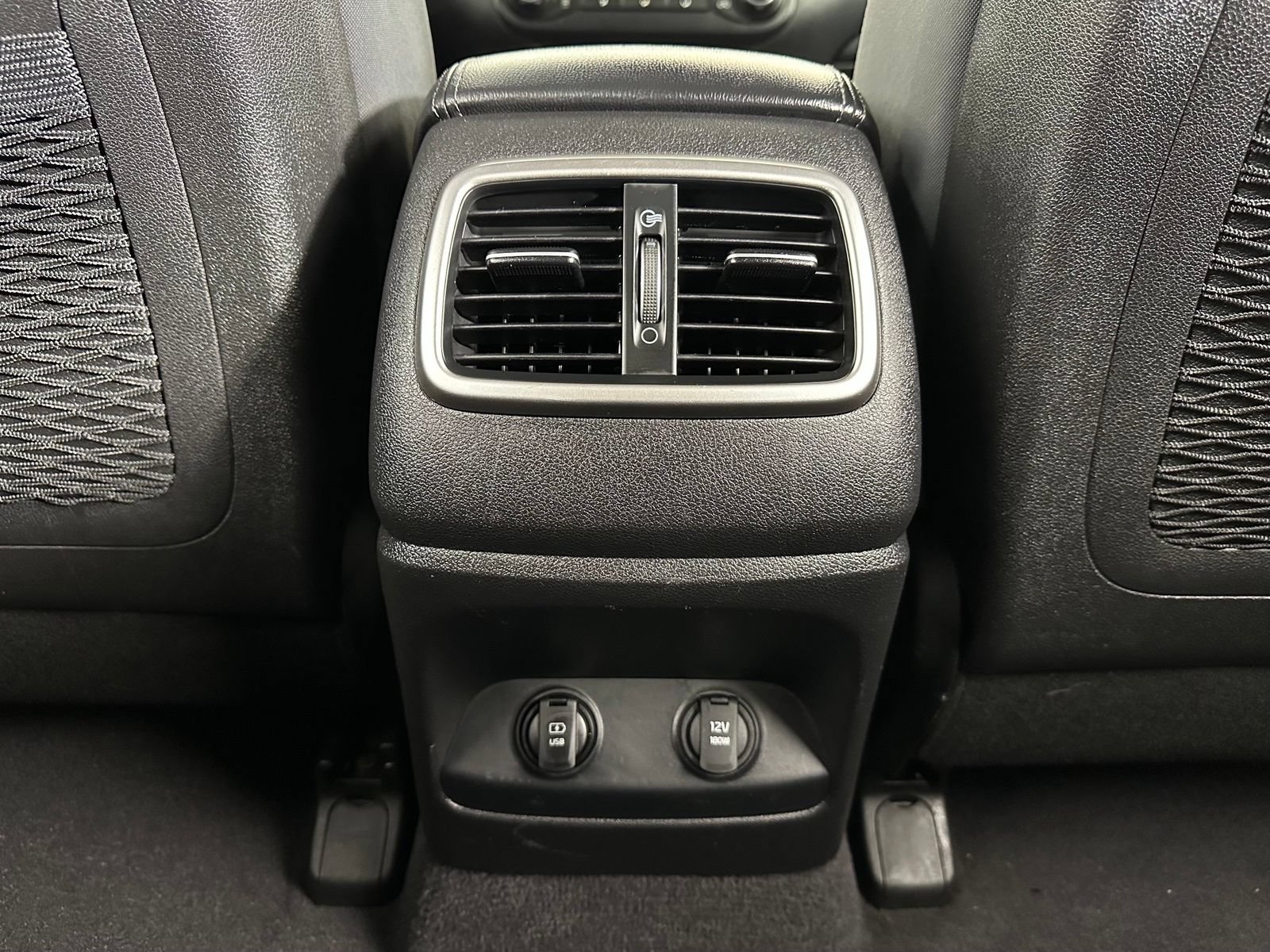 Used 2016 Kia Sorento AWD image 28