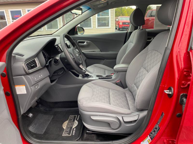 Used 2019 Kia Niro LX image 3