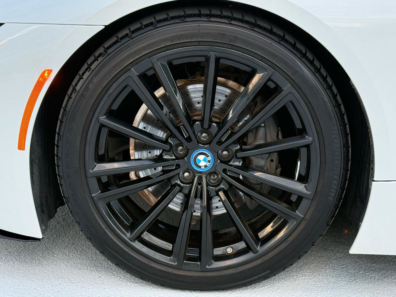 Used 2019 BMW i8 Coupe AWD/4WD image 15