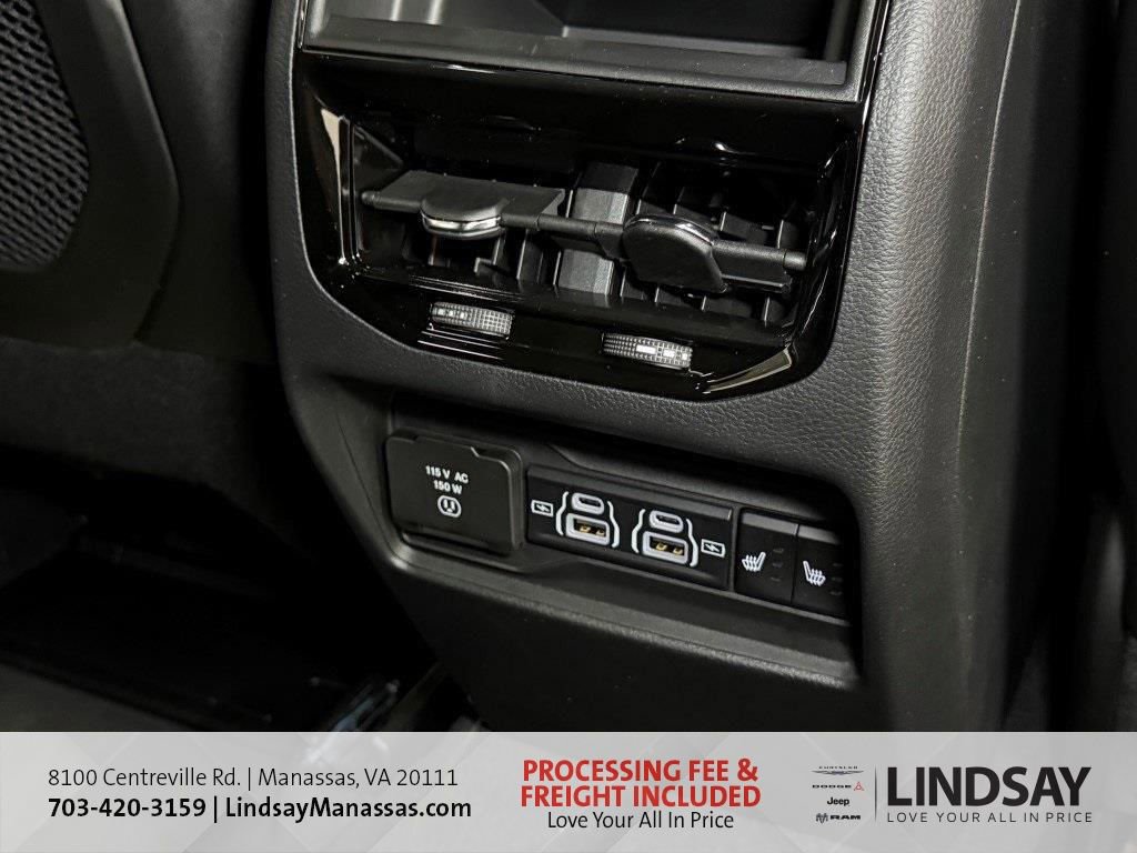 New 2025 Jeep Grand Cherokee Limited w/ Luxury Tech Group II image 16