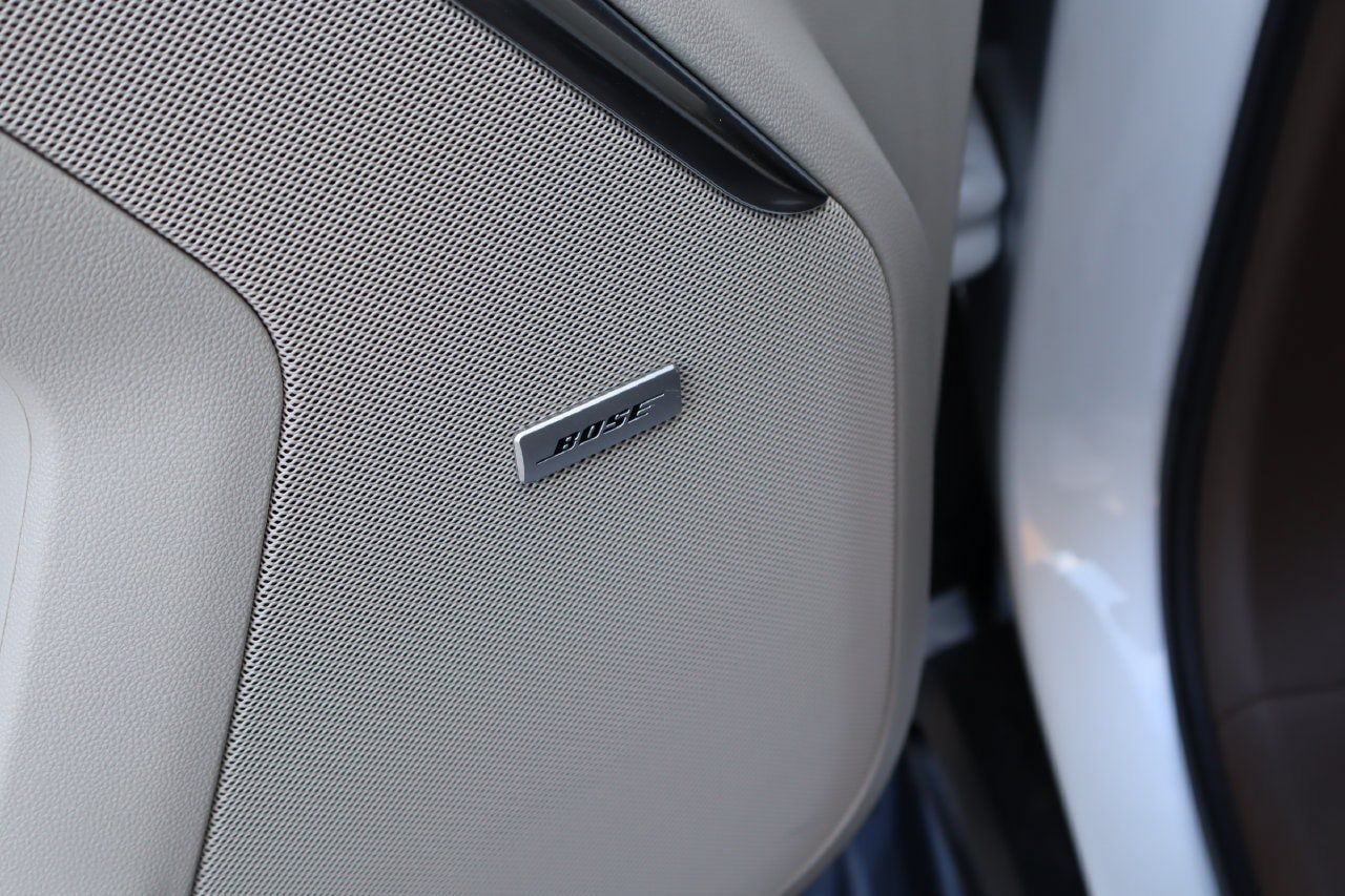 Used 2024 GMC Yukon Denali RWD image 24