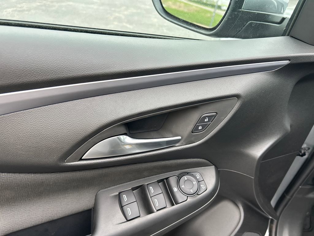 New 2026 Buick Envista Sport Touring FWD image 15