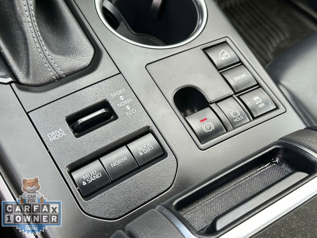 Used 2023 Toyota Highlander XLE image 32