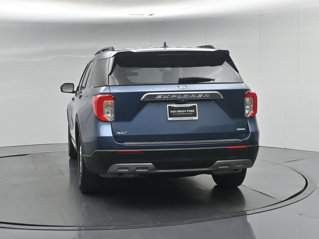 Certified 2020 Ford Explorer XLT w/ Equipment Group 202A RWD image 33