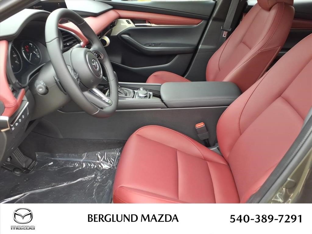 New 2026 MAZDA MAZDA3 Hatchback w/Premium Plus Pkg AWD/4WD image 6