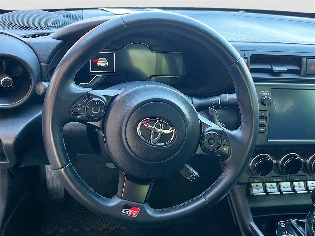 Used 2022 Toyota GR86 image 11