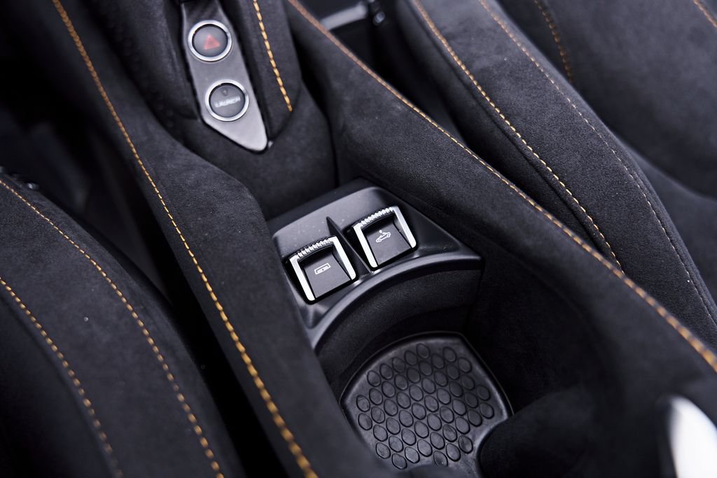Used 2022 McLaren 765LT RWD image 91