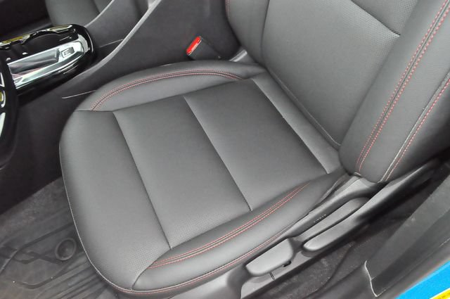Used 2025 Chevrolet Trax RS w/ Driver Confidence Package FWD image 11