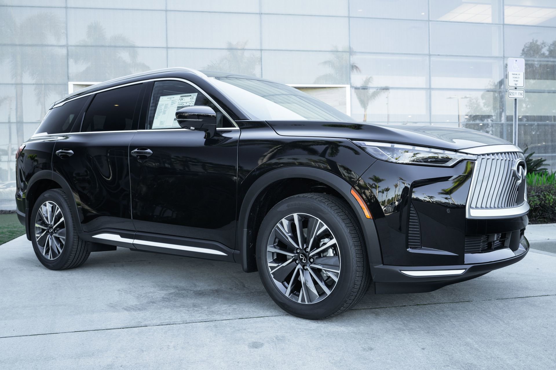 New 2026 INFINITI QX60 Luxe w/ Cargo Package video 2