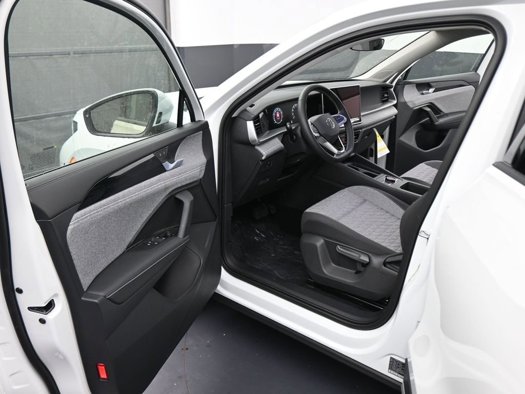 New 2026 Volkswagen Tiguan S image 36