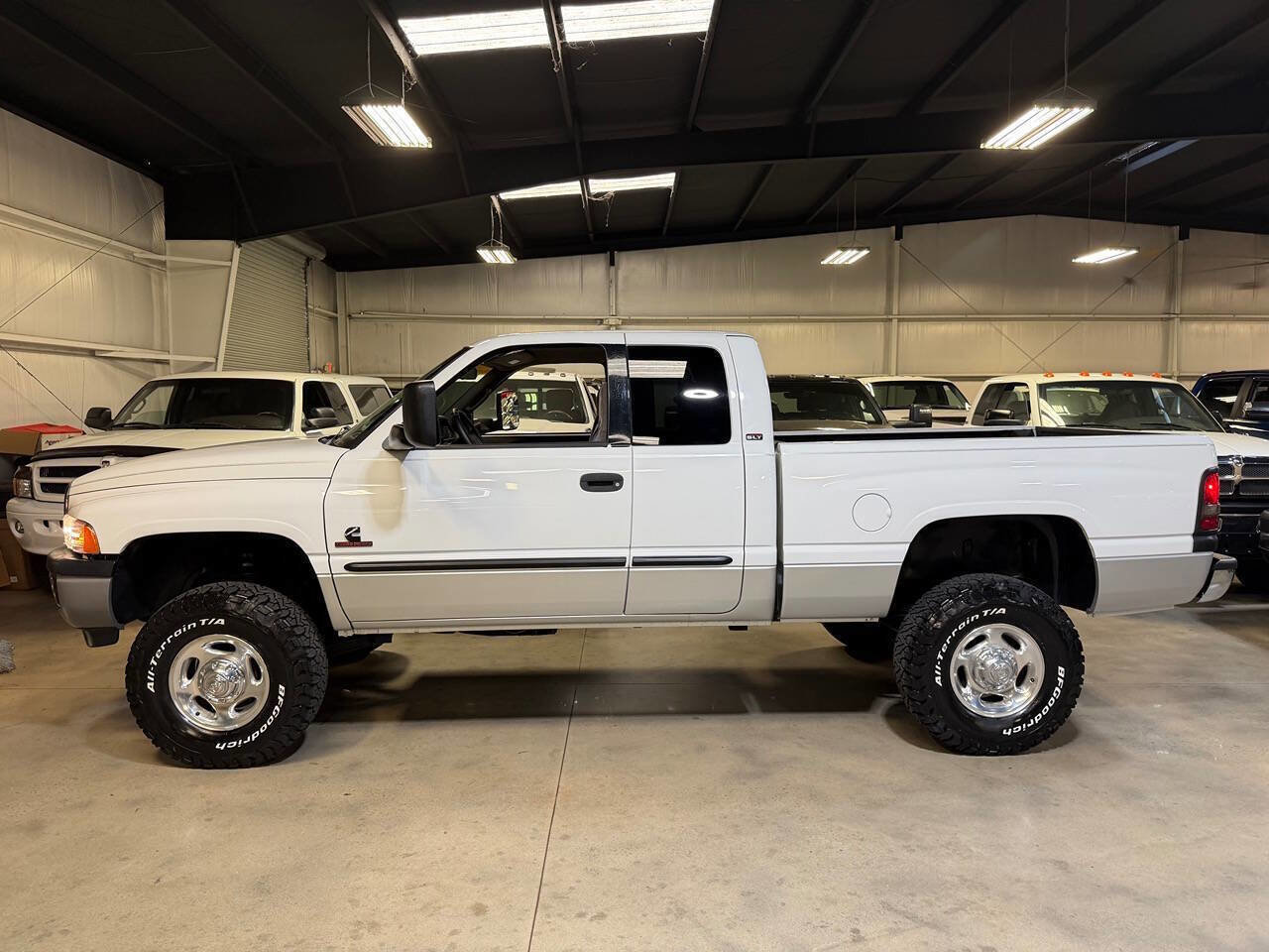 Used 2001 Dodge Ram 2500 Truck SLT AWD/4WD image 4