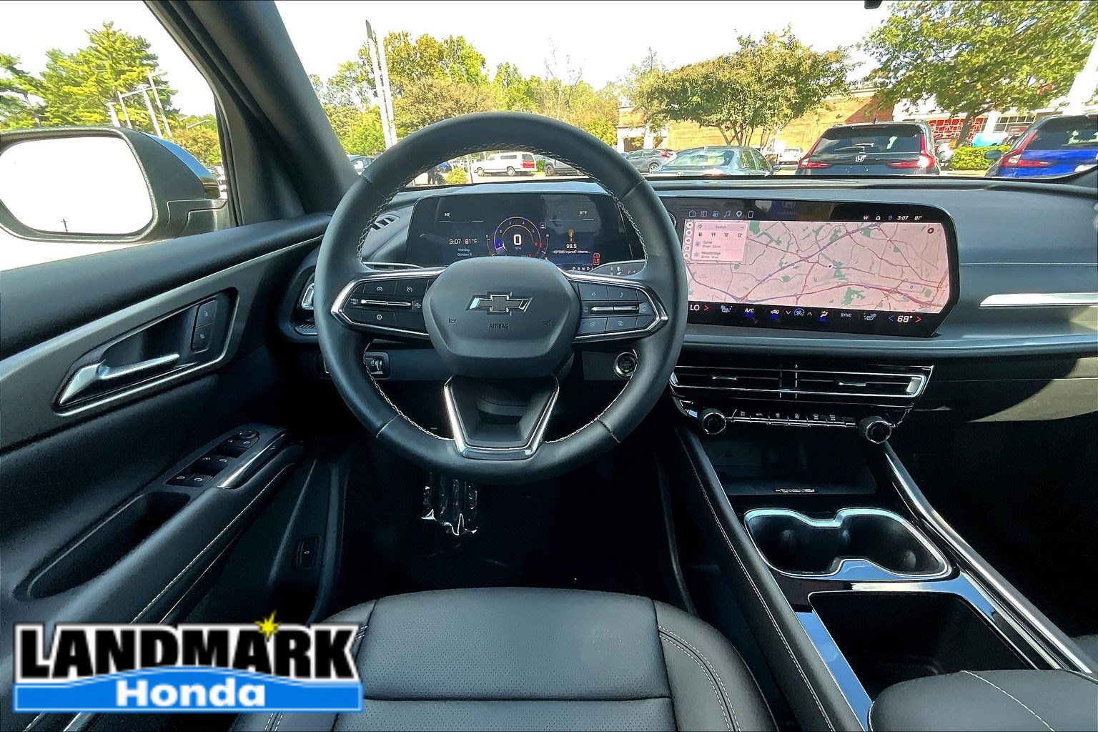 Used 2026 Chevrolet Traverse LT w/ Midnight/Sport Edition FWD image 5