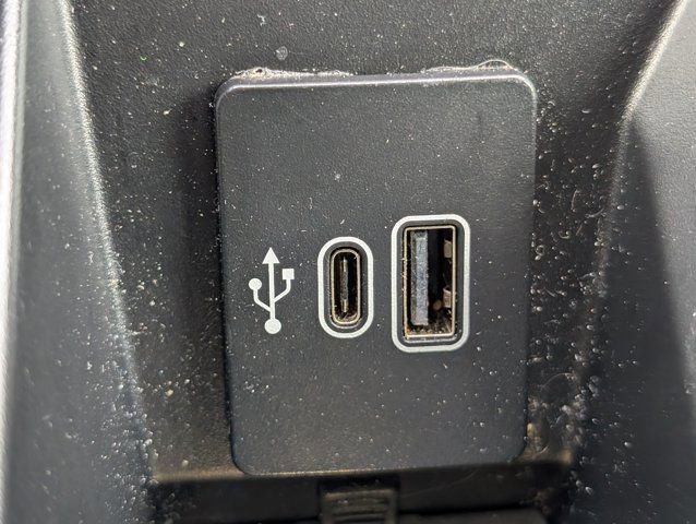 Used 2024 Lincoln Nautilus Reserve w/ Equipment Group 202A image 22